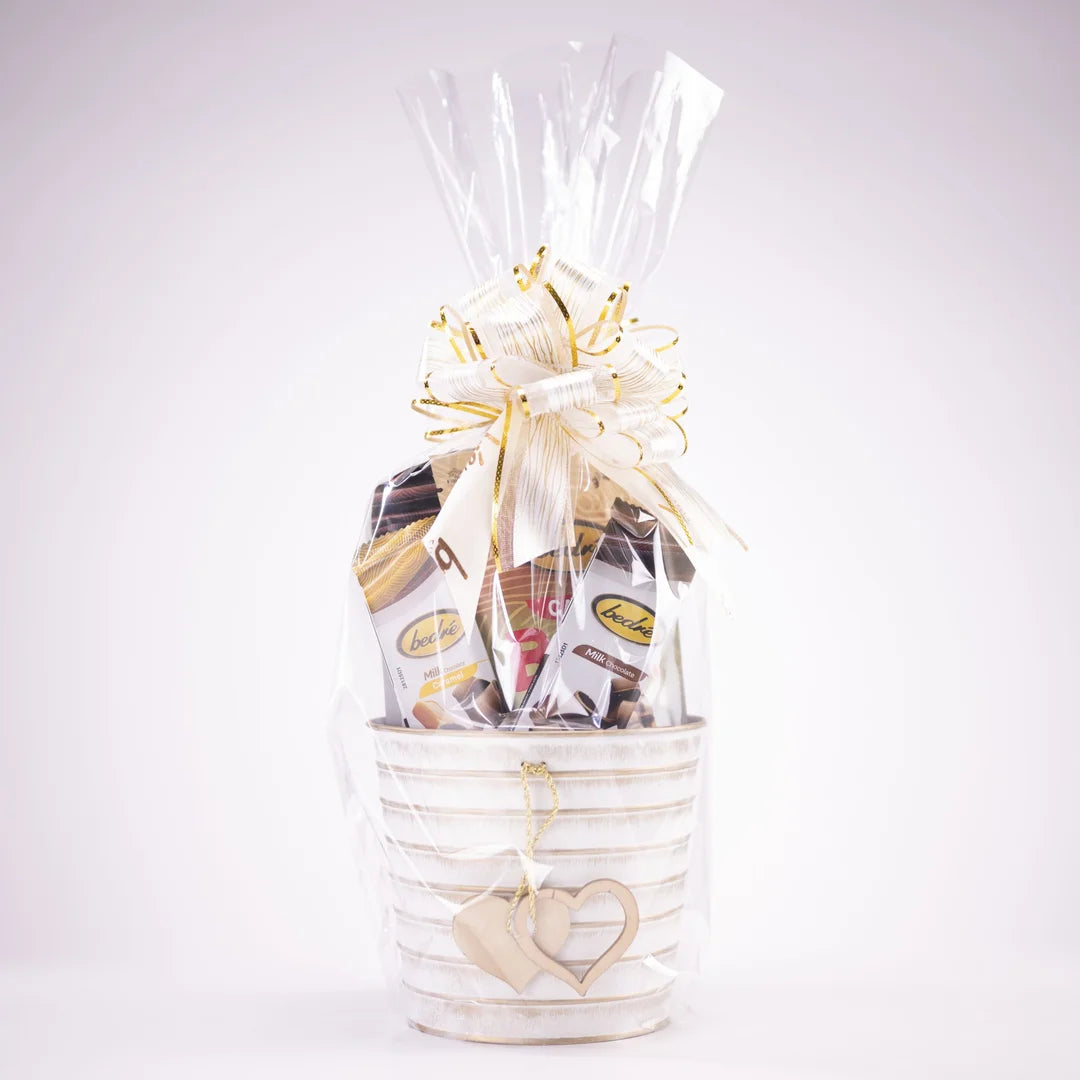 6" Tin White/Gold with Wooden Heart